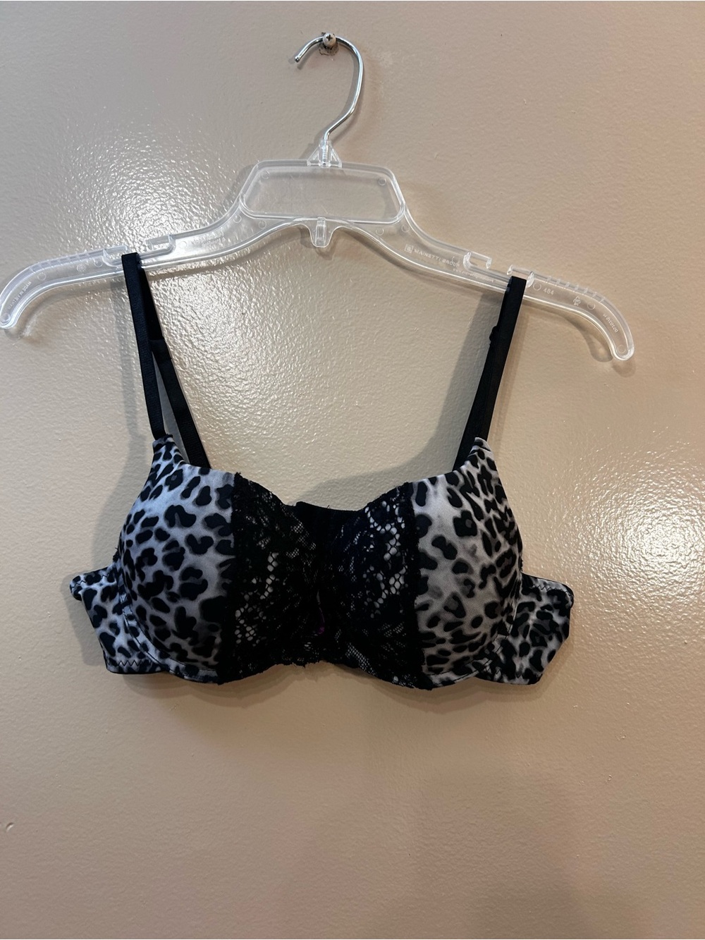 Hot Kiss Black and White Leopard Lace Underwire Bra